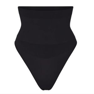 NWOT SKIMS CORE CONTROL HIGH WAIST THONG ONYX BLACK LARGE XS